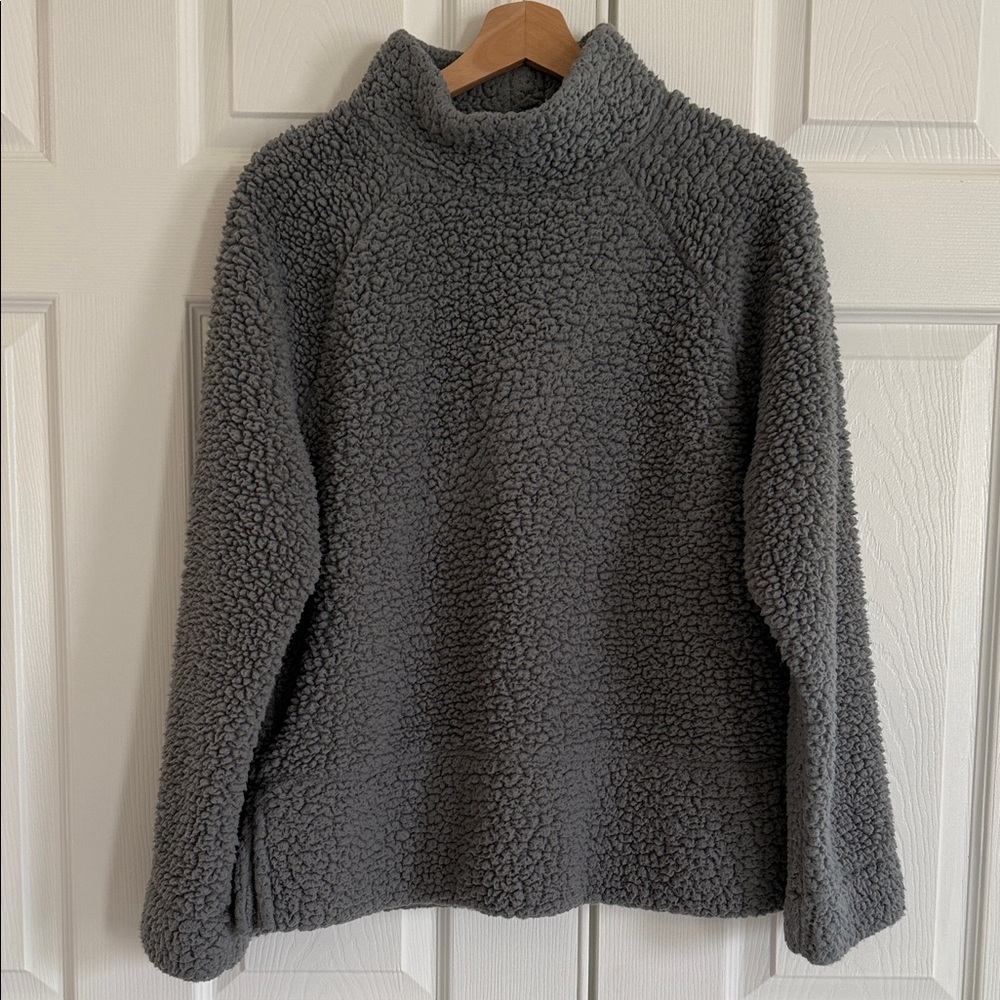 GAP Heather Gray Knit Pullover
